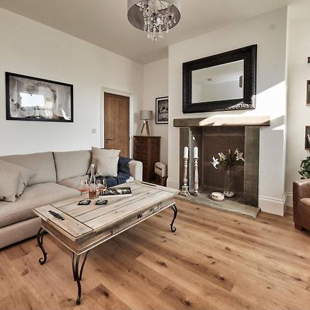 Pendle-Walking-3 Bed- Exec Contractor & Long Stay! Colne  Dış mekan fotoğraf